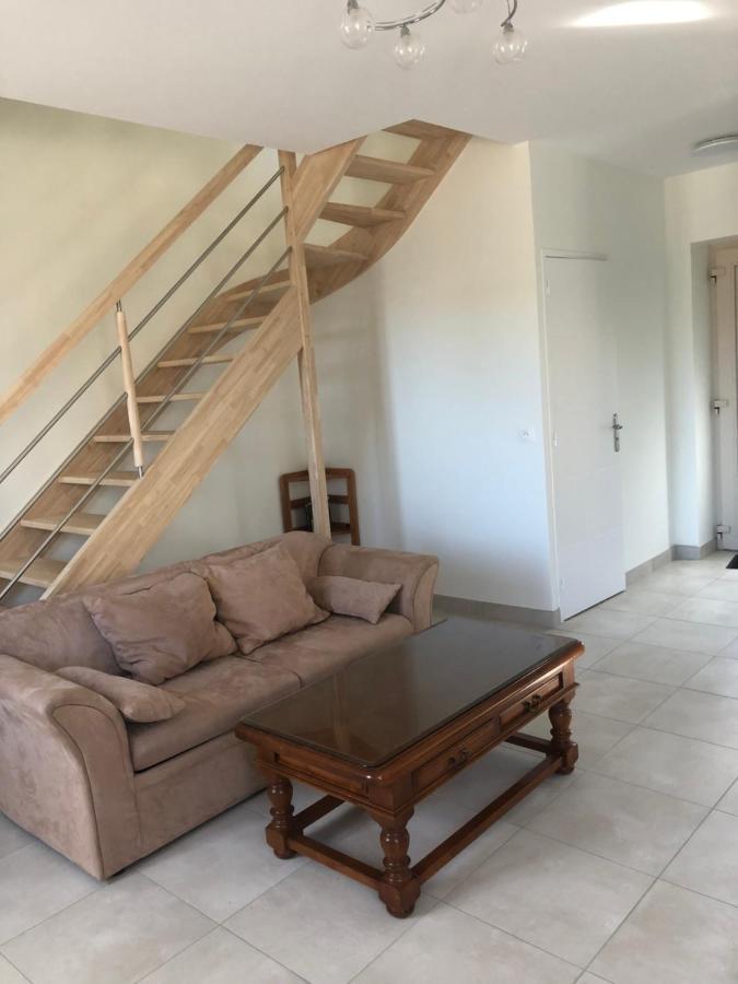 Residence Merlin Appartement Arthur Saint-Malon-sur-Mel ภายนอก รูปภาพ